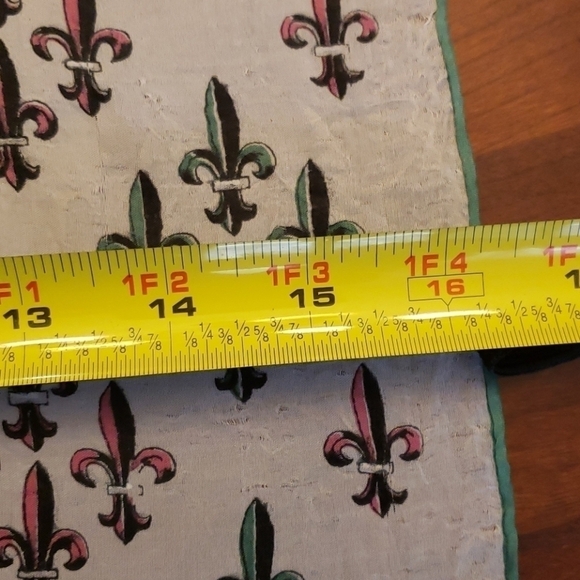 VTG Hand Rolled Silk & Rayon Scarf Fluer-de-lis - Picture 8 of 8